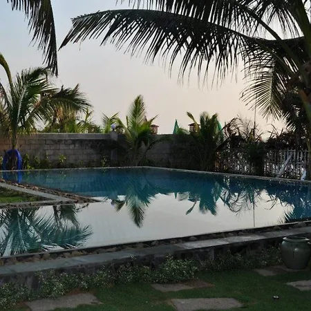 Green Leaf Village Resort
